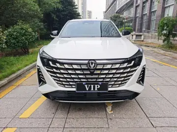 2025 Changan UNI-Z с пробегом 7 000 км