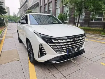 2025 Changan UNI-Z с пробегом 7 000 км