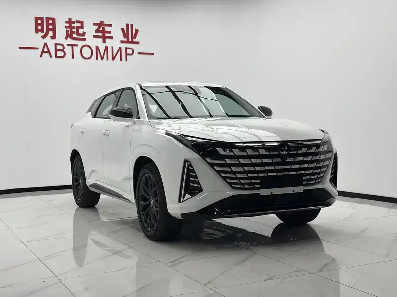 2026 Changan UNI-Z с пробегом 2 000 км