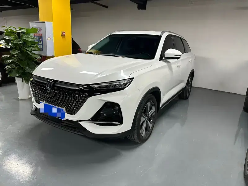 2024 Changan X7 Plus с пробегом 10 000 км