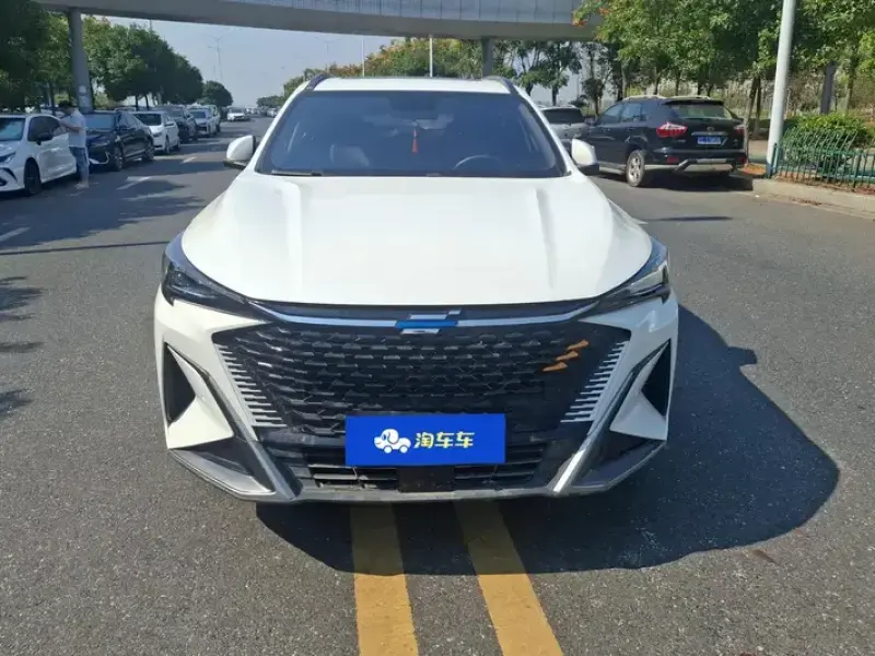 2023 Oshan X5 Plus с пробегом 24 000 км