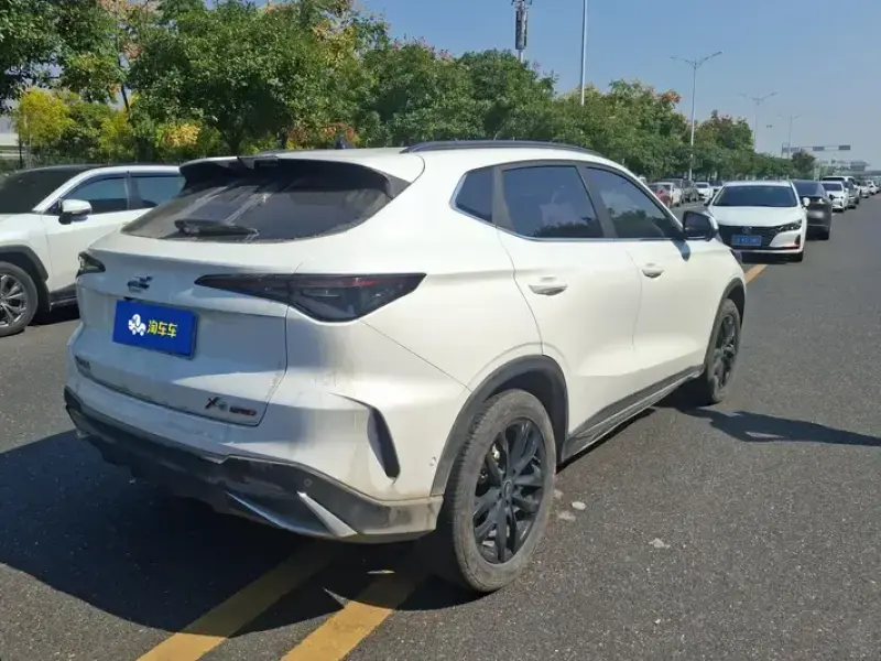 2023 Oshan X5 Plus с пробегом 24 000 км
