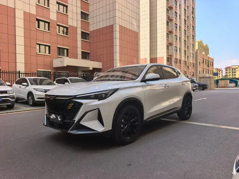 2023 Oshan X5 Plus с пробегом 68 000 км