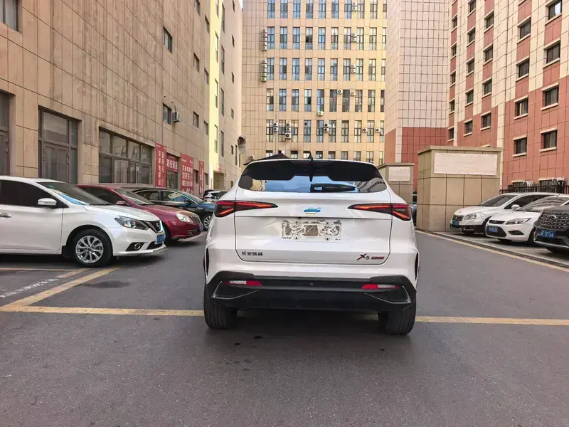 2023 Oshan X5 Plus с пробегом 68 000 км