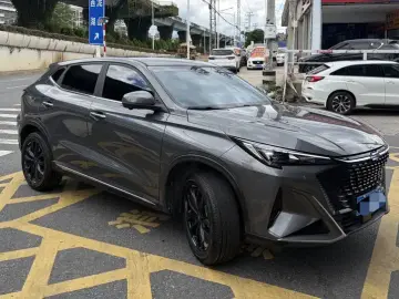 2023 Oshan X5 Plus с пробегом 15 000 км