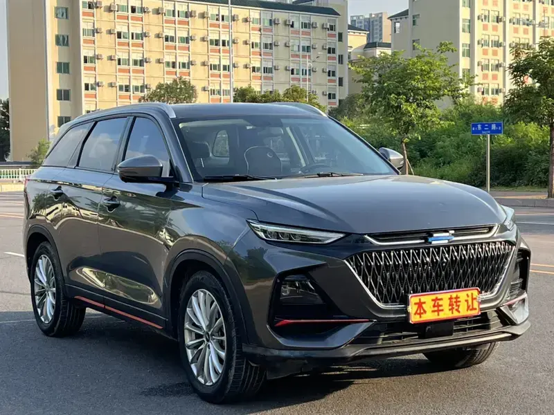 2022 Oshan X7 Plus с пробегом 32 000 км