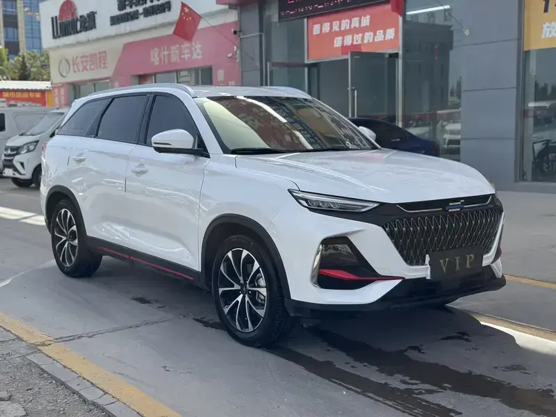 2023 Oshan X7 Plus с пробегом 34 000 км