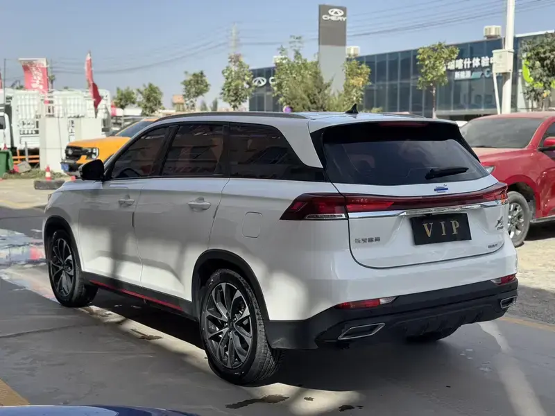 2023 Oshan X7 Plus с пробегом 34 000 км