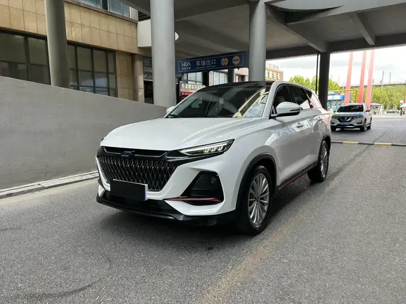 2022 Oshan X7 Plus с пробегом 35 000 км