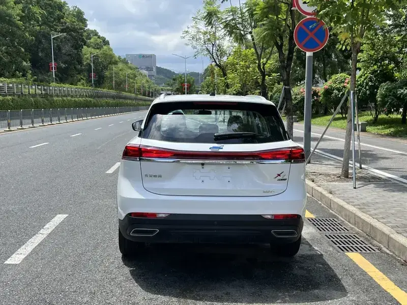 2023 Oshan X7 Plus с пробегом 15 000 км