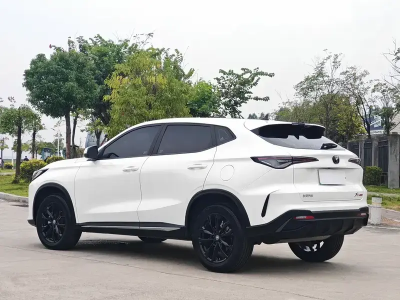2025 Changan X5 Plus с пробегом 5 600 км