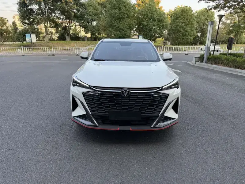 2025 Changan X5 Plus с пробегом 8 000 км
