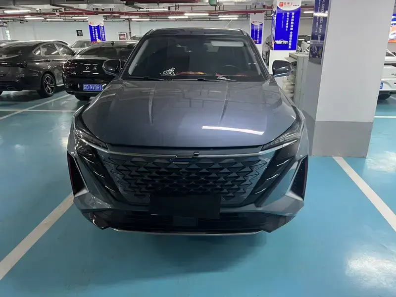 2023 Oshan Z6 с пробегом 40 000 км