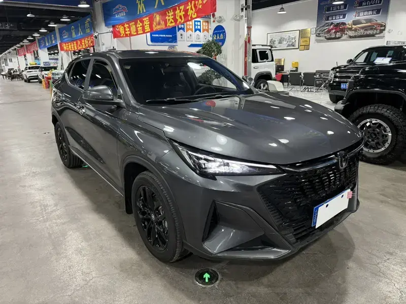 2025 Changan X5 Plus с пробегом 18 000 км
