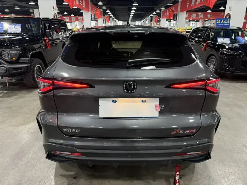 2025 Changan X5 Plus с пробегом 18 000 км