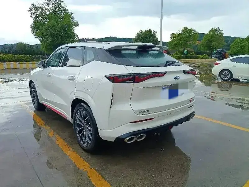 2023 Oshan Z6 с пробегом 15 000 км