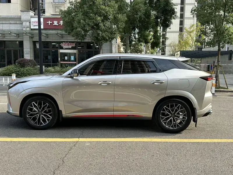 2023 Oshan Z6 с пробегом 32 000 км