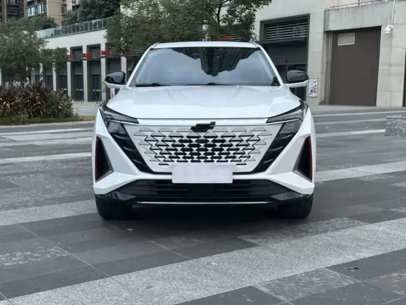 2023 Oshan Z6 с пробегом 27 000 км