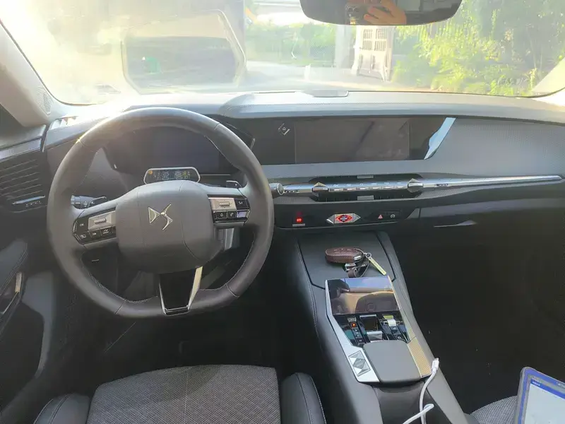 2023 DS 4 с пробегом 14 100 км