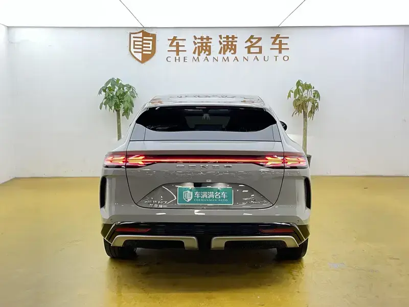 2024 Denza N7 с пробегом 54 000 км
