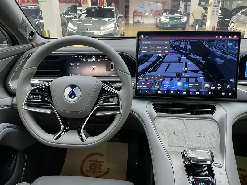 2024 Denza N7 с пробегом 54 000 км