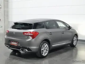 2015 DS 5 с пробегом 66 000 км