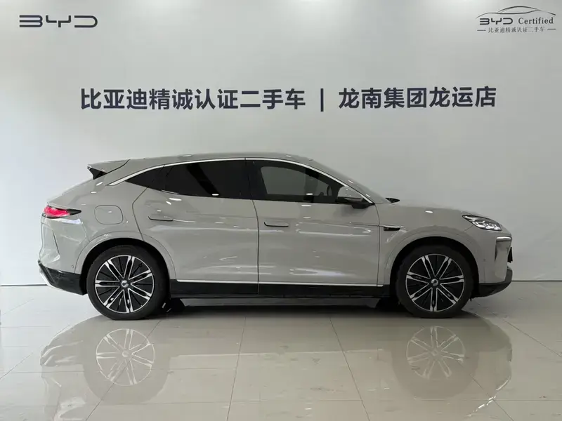 2024 Denza N7 с пробегом 38 000 км