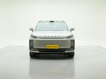 2026 Exeed EX7 с пробегом 17 300 км