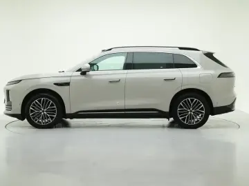 2026 Exeed EX7 с пробегом 17 300 км