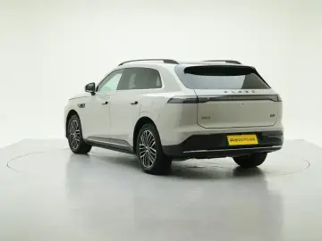 2026 Exeed EX7 с пробегом 17 300 км