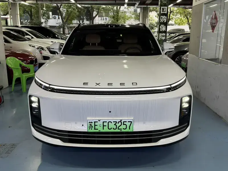 2026 Exeed EX7 с пробегом 2 000 км