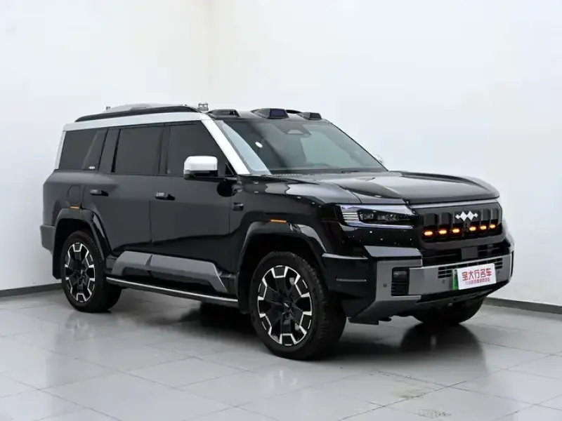 2025 BYD FangChengBao Leopard 8 с пробегом 16 900 км