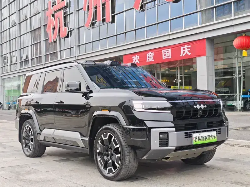 2025 BYD FangChengBao Leopard 8 с пробегом 79 000 км