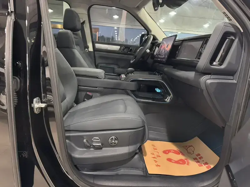 2025 BYD FangChengBao Leopard 5 с пробегом 11 000 км