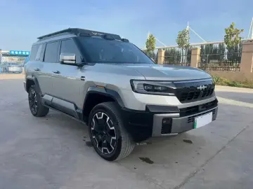 2025 BYD FangChengBao Leopard 8 с пробегом 27 000 км