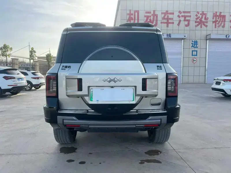 2025 BYD FangChengBao Leopard 8 с пробегом 27 000 км