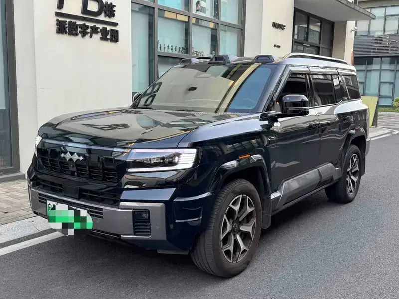2025 BYD FangChengBao Leopard 8 с пробегом 49 000 км