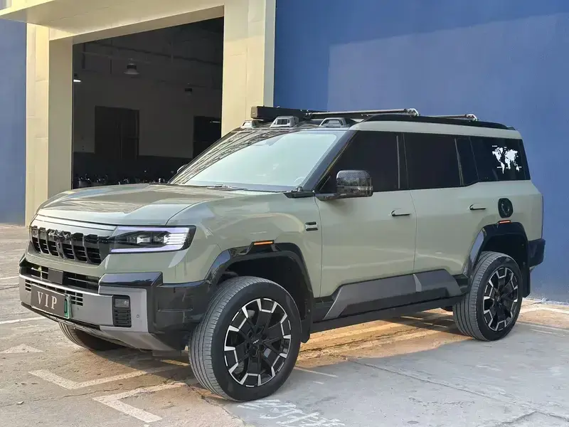 2025 BYD FangChengBao Leopard 8 с пробегом 35 000 км