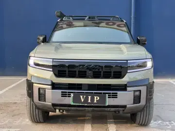 2025 BYD FangChengBao Leopard 8 с пробегом 35 000 км