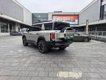 2025 BYD FangChengBao Leopard 8 с пробегом 39 000 км