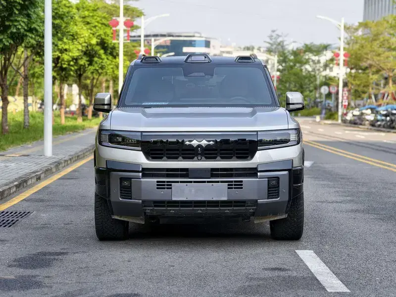 2025 BYD FangChengBao Leopard 8 с пробегом 56 000 км