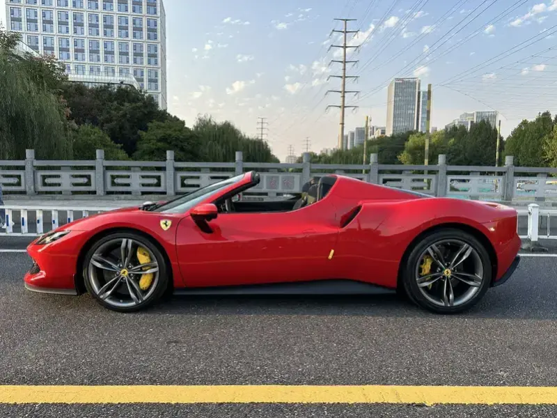 2022 Ferrari 296 с пробегом 3 000 км