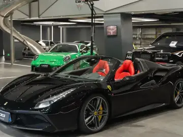 Ferrari 488