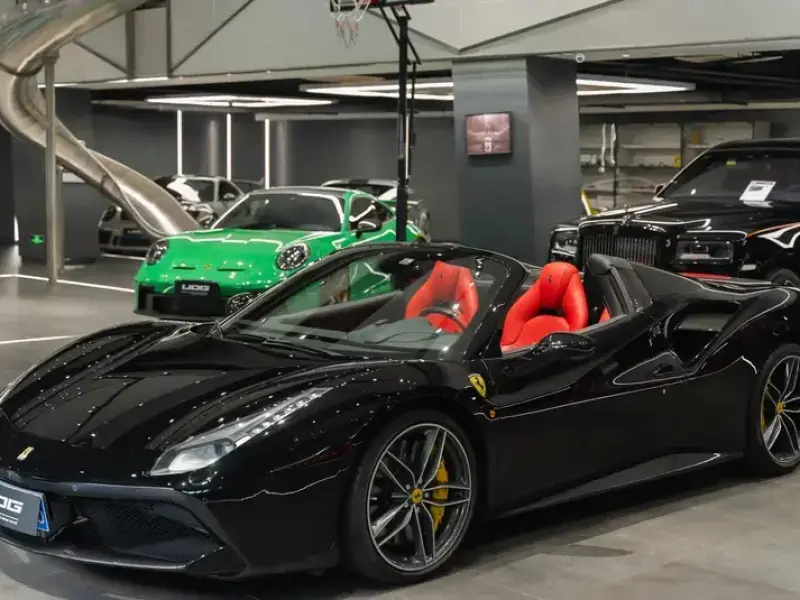 2015 Ferrari 488 с пробегом 40 000 км