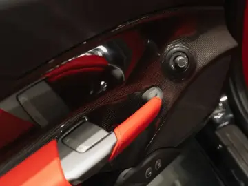 2015 Ferrari 488 с пробегом 40 000 км