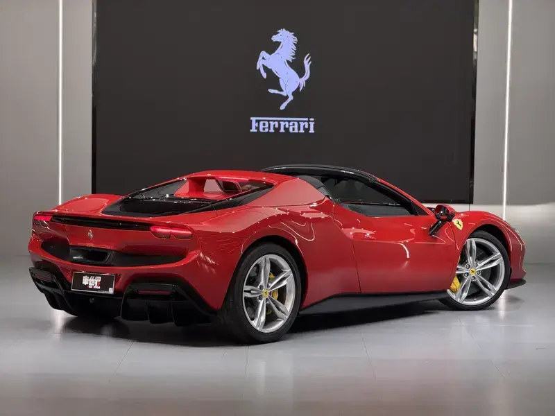 2022 Ferrari 296 с пробегом 2 900 км