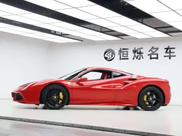 2015 Ferrari 488 с пробегом 20 400 км