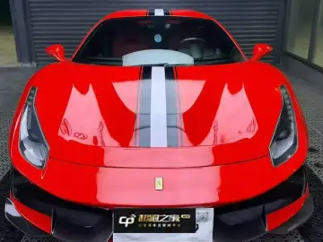 2015 Ferrari 488 с пробегом 30 000 км