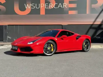 Ferrari 488