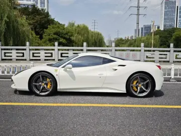 2015 Ferrari 488 с пробегом 25 000 км